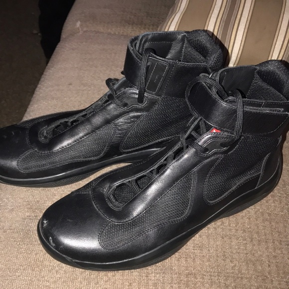 Men’s Prada shoes - Picture 2 of 6